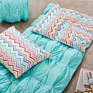 POTTERYBARN TEEN Pintuck Sleeping Bag, Color Me Zig Zag
